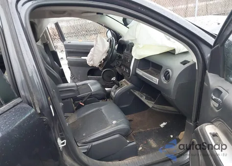 2014 Jeep Compass Latitude из США, поврежденный, VIN 1C4NJDEB4ED761652